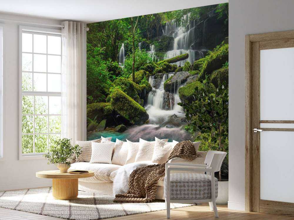 Wasserfall in einen Dschungel